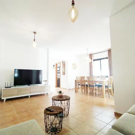 With Private Garden, Swimming Pools, Tennis Courts And Hight-speed Wifi *