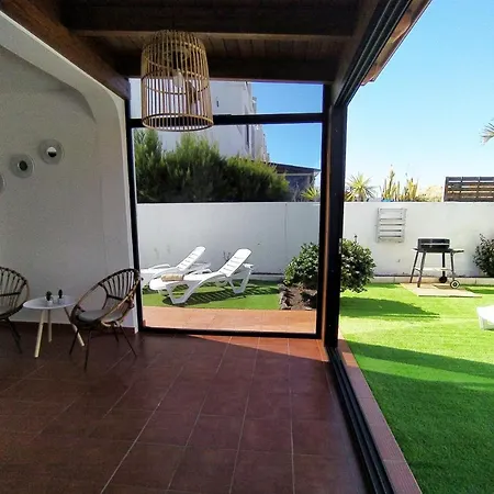 Feriehus With Private Garden, Swimming Pools, Tennis Courts And Hight-speed Wifi Corralejo