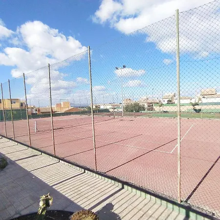 With Private Garden, Swimming Pools, Tennis Courts And Hight-speed Wifi * Corralejo