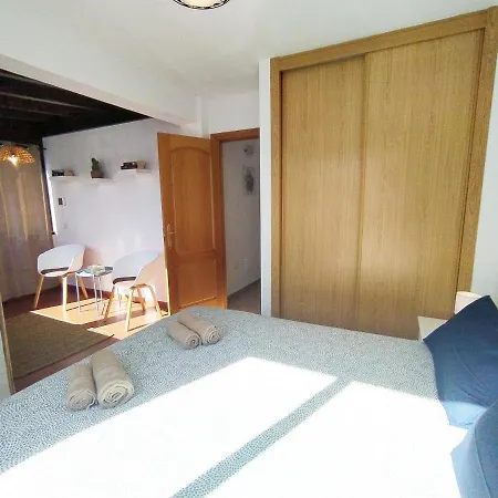 With Private Garden, Swimming Pools, Tennis Courts And Hight-speed Wifi *